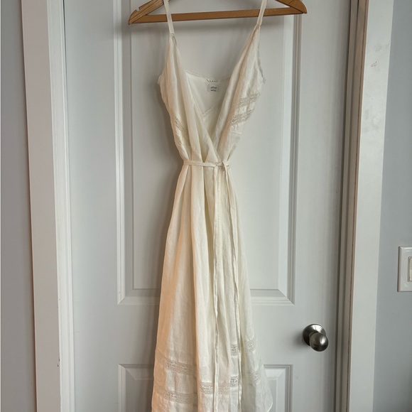 Aritzia Wilfred “Legere La boheme” linen wrap dress from Aritzia - brand new. - Picture 4 of 14
